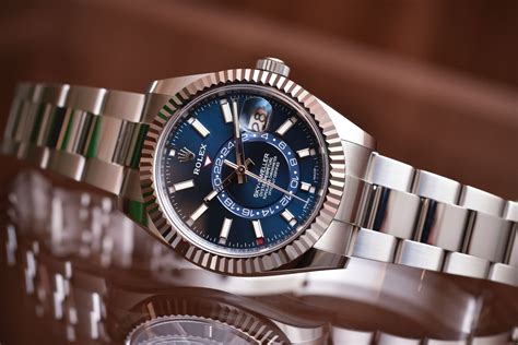 Rolex Sky-Dweller specs